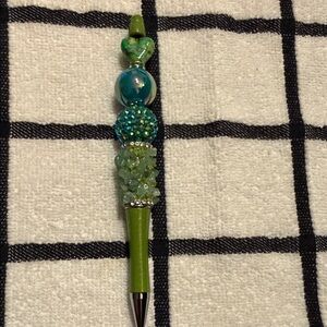 Elegant Green Beaded Pen